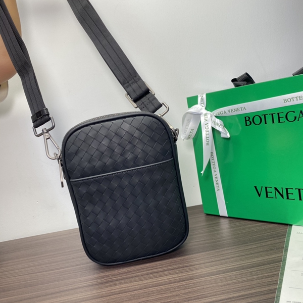 ボッテガヴェネタバッグ角部分ディテール